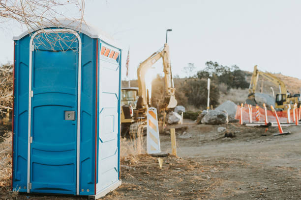 Best Portable restroom trailer rental  in Orangetree, FL